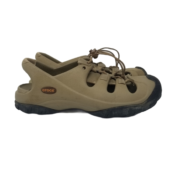 crocs hiking shoes